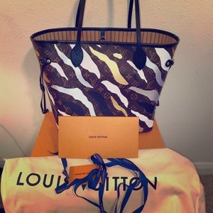 LVxLOL Limited Edition Neverfull MM **NWT!!**